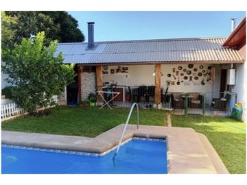 Hermosa casa, 3 dormitorios, dos baños,  en San Felipe, en barrio residencial.