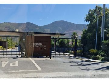 Venta de parcela con casa de 1 dormitorio, en Condominio exclusivo en La Cruz