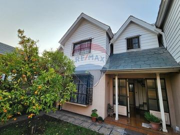Espaciosa Casa en La Florida Alto ¡Visítala Hoy!