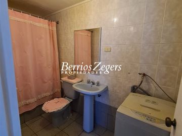 Casa en Venta en CERRO LOS PLACERES, CALLE MANUEL ANTONIO MATTA