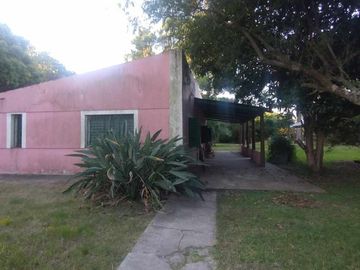 VENDE CHACRA EN LA CIUDAD! OPORTUNIDAD!