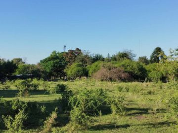 VENDE CHACRA EN LA CIUDAD! OPORTUNIDAD!