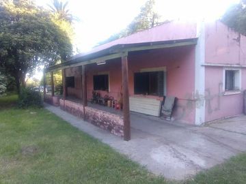 VENDE CHACRA EN LA CIUDAD! OPORTUNIDAD!