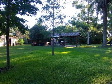 VENDE CHACRA EN LA CIUDAD! OPORTUNIDAD!