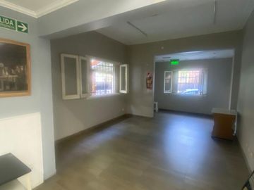 MONTE GRANDE - Casa en alquiler para uso comercial