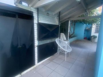 MONTE GRANDE - Casa en alquiler para uso comercial