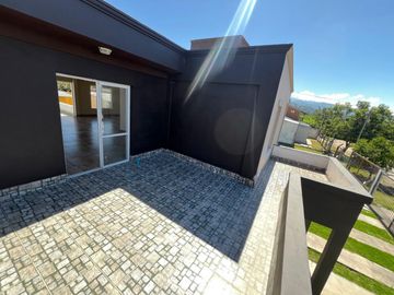 HERMOSA CASA EN SAN LUIS