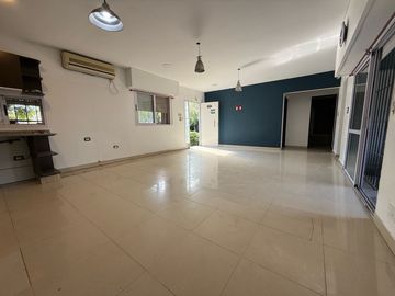 VENTA CASA 3 DORMITORIOS Y PILETA EN ROLDAN
