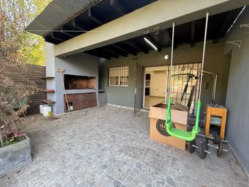 VENTA CASA 3 DORMITORIOS Y PILETA EN ROLDAN
