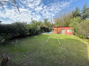 VENTA CASA 3 DORMITORIOS Y PILETA EN ROLDAN