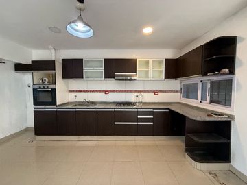 VENTA CASA 3 DORMITORIOS Y PILETA EN ROLDAN