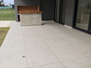 Excelente casa en lote interno a estrenar en Azzurra Tortugas