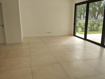 Excelente casa en lote interno a estrenar en Azzurra Tortugas