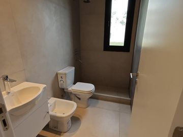 Excelente casa en lote interno a estrenar en Azzurra Tortugas