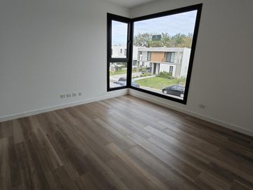 Excelente casa en lote interno a estrenar en Azzurra Tortugas
