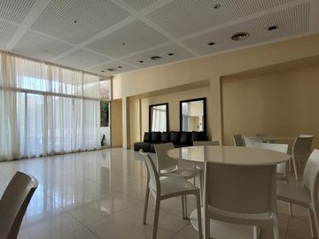 VENTA • LAS CAÑITAS • 3 AMBIENTES • COCHERA