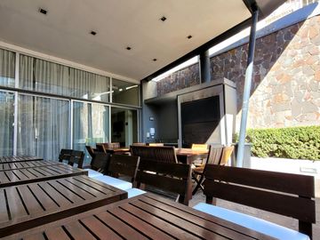 VENTA • LAS CAÑITAS • 3 AMBIENTES • COCHERA