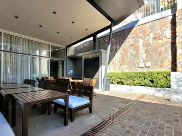 VENTA • LAS CAÑITAS • 3 AMBIENTES • COCHERA