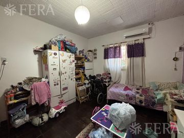 Venta de Casa para Dos Familias en Quilmes Oeste