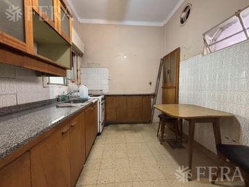 Venta de Casa para Dos Familias en Quilmes Oeste