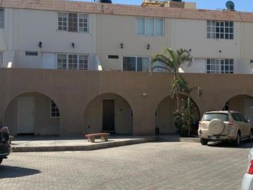 VENDO CASA EN CONDOMINIO LAS PALEMERAS PIMENTEL
