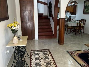 VENDO CASA EN CONDOMINIO LAS PALEMERAS PIMENTEL