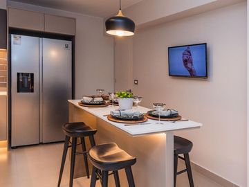 ¡SE VENDE EXCLUSIVO DPTO. DE 2 DOMRITORIOS EN SAN ISIDRO!