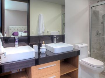 VENTA DEPARTAMENTO EN BOSQUE REAL, TORRE FIVE