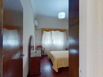 Departamento de 2 Dormitorios en Planta Alta - 93 M2 - Zona Facultades