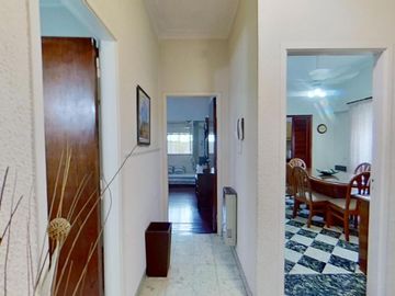 Departamento de 2 Dormitorios en Planta Alta - 93 M2 - Zona Facultades