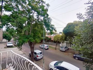 Departamento de 2 Dormitorios en Planta Alta - 93 M2 - Zona Facultades