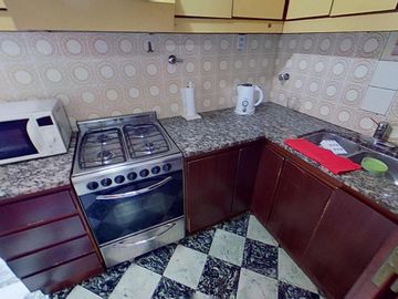 Departamento de 2 Dormitorios en Planta Alta - 93 M2 - Zona Facultades