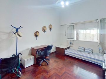 Departamento de 2 Dormitorios en Planta Alta - 93 M2 - Zona Facultades