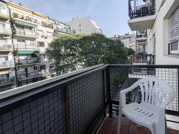 Emilio Mitre al 0 Departamento 2 Ambientes con Balcón