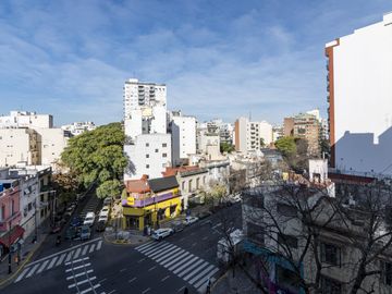 Emilio Mitre al 0 Departamento 2 Ambientes con Balcón
