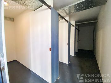Departamento cuatro ambientes en Castelar. Edificio de categoría