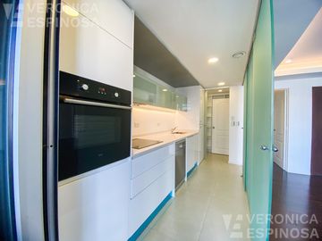 Departamento cuatro ambientes en Castelar. Edificio de categoría
