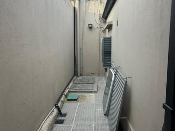 Casa 4 ambientes con pileta en venta - Ezpeleta Este