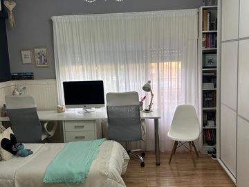 Casa 4 ambientes con pileta en venta - Ezpeleta Este
