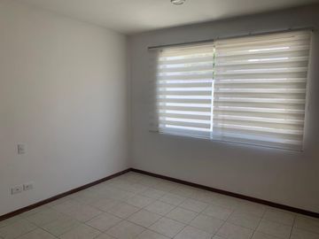 CASA EN VENTA EN FRACCTO. EL SAUCEDAL ATRAS DE PASEO DESTINO AV. DE LAS TORRES