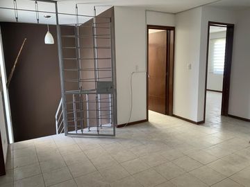 CASA EN VENTA EN FRACCTO. EL SAUCEDAL ATRAS DE PASEO DESTINO AV. DE LAS TORRES