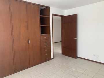CASA EN VENTA EN FRACCTO. EL SAUCEDAL ATRAS DE PASEO DESTINO AV. DE LAS TORRES