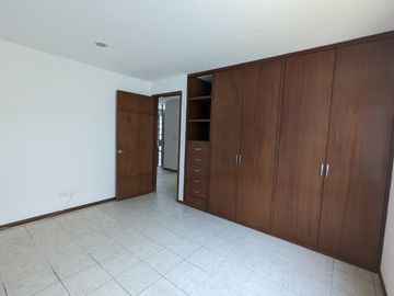 CASA EN VENTA EN FRACCTO. EL SAUCEDAL ATRAS DE PASEO DESTINO AV. DE LAS TORRES