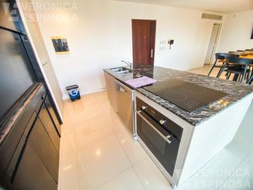 Departamento cuatro ambientes en Castelar. Edificio de categoría