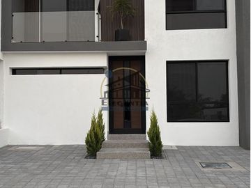 Casa venta Fraccionamiento Gran reserva Juriquilla Qro. 4,000,000 NorMar EMC