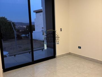 Casa venta Fraccionamiento Gran reserva Juriquilla Qro. 4,000,000 NorMar EMC