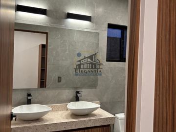 Casa venta Fraccionamiento Gran reserva Juriquilla Qro. 4,000,000 NorMar EMC
