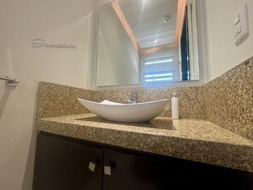 CASA EN VENTA EN NUEVA GALICIA COTO CADIZ