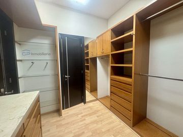 CASA EN VENTA EN NUEVA GALICIA COTO CADIZ