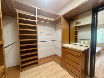 CASA EN VENTA EN NUEVA GALICIA COTO CADIZ